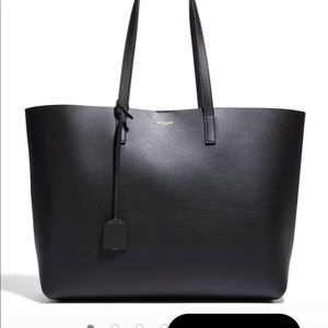 2022 collection YSL shopper sac with small detachable zip purse inside .